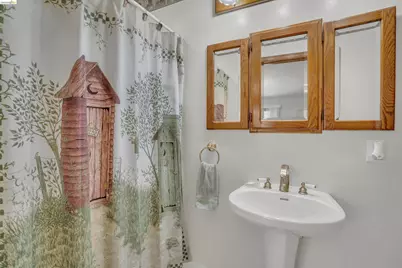 3622 Delancey Ln, Concord, CA 94519 - Photo 32