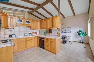 95 Mackie Dr, Martinez, CA 94553 - Photo 14