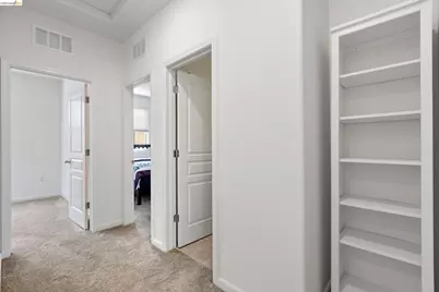 16306 Ridgehaven Dr #UNIT 104, Castro Valley, CA 94578 - Photo 34