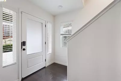 16306 Ridgehaven Dr #UNIT 104, Castro Valley, CA 94578 - Photo 6