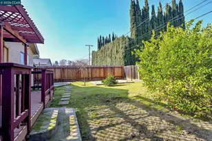 1921 Gilly Ln, Concord, CA 94518 - Photo 24