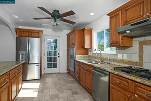 1921 Gilly Ln, Concord, CA 94518 - Photo 6