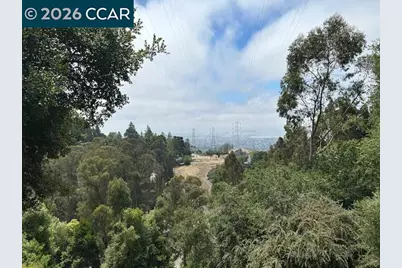 6201 Skyline Blvd, Oakland, CA 94611 - Photo 2