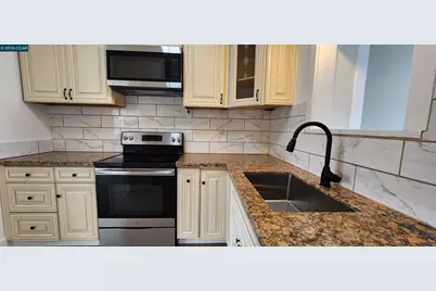 308 Vine St, Modesto, CA 95351 - Photo 12