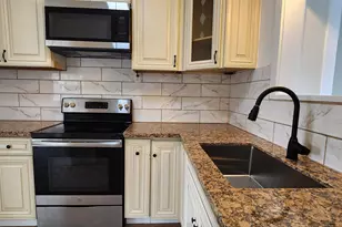 308 Vine St, Modesto, CA 95351 - Photo 12