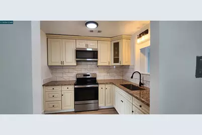 308 Vine St, Modesto, CA 95351 - Photo 1