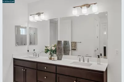 1553 Perkins Place, Mountain House, CA 95391 - Photo 34