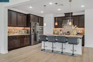 1553 Perkins Pl, Mountain House, CA 95391 - Photo 8