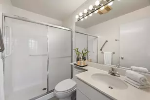 3009 Triumph Dr, Alameda, CA 94501 - Photo 16