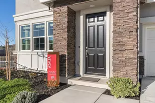 1492 Monument Ln, Fairfield, CA 94533 - Photo 2