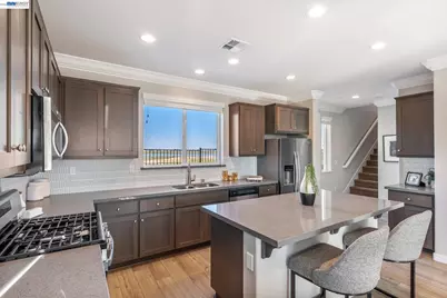 1492 Monument Ln, Fairfield, CA 94533 - Photo 6