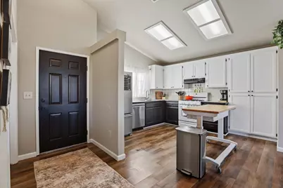799 Morgans Ranch Cir, Galt, CA 95632 - Photo 10
