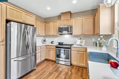 110 Del Alba St., San Pablo, CA 94806 - Photo 8