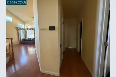 4 Deer Hill Ct, Pittsburg, CA 94565 - Photo 8