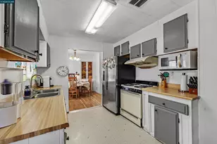 137 Valencia, Fairfield, CA 94533 - Photo 10