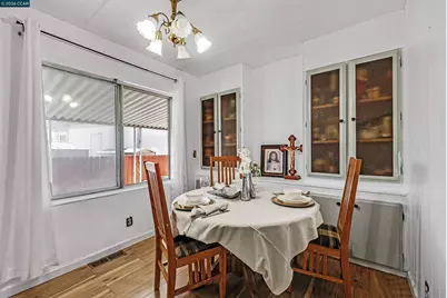 137 Valencia, Fairfield, CA 94533 - Photo 6