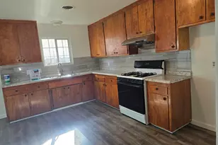 602 Cordova Ln, Stockton, CA 95207 - Photo 4