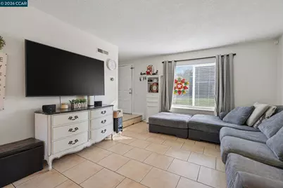 14 El Capitan Ln, Antioch, CA 94509 - Photo 4