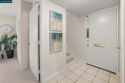 1525 Canyonwood Ct #4, Walnut Creek, CA 94595 - Photo 4