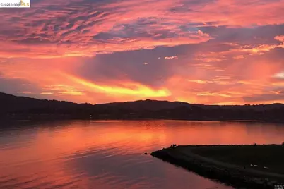 20 Bayshore Ter, Tiburon, CA 94920 - Photo 2