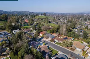 1140 Rachele Rd, Walnut Creek, CA 94597 - Photo 28