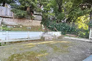 2076 Harrington Ave, Oakland, CA 94601 - Photo 26