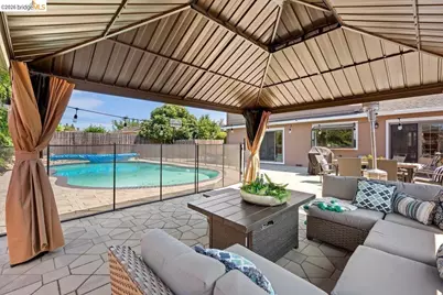 5179 Paul Scarlet Dr, Concord, CA 94521 - Photo 2