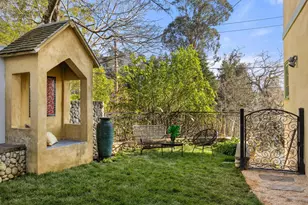 268 Capricorn Ave, Oakland, CA 94611 - Photo 34