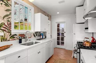 268 Capricorn Ave, Oakland, CA 94611 - Photo 14