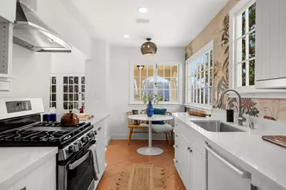 268 Capricorn Ave, Oakland, CA 94611 - Photo 12