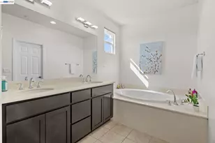 663 Falling Star Dr, Martinez, CA 94553 - Photo 18