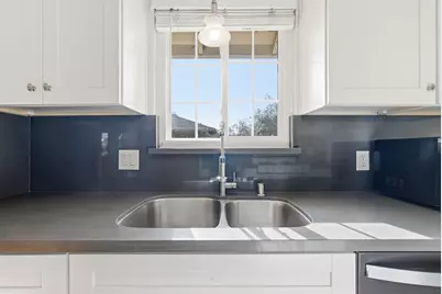 10 Vivian Dr, Pleasant Hill, CA 94523 - Photo 16