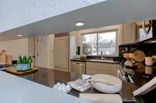 1160 Marianas Ln, Alameda, CA 94502 - Photo 8