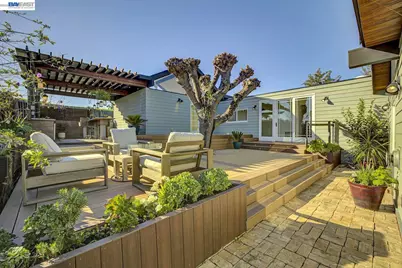 19029 Carlton Ave, Castro Valley, CA 94546 - Photo 54
