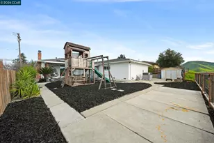 4320 Hillview Dr, Pittsburg, CA 94565 - Photo 30