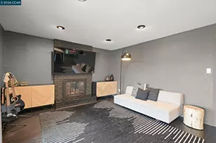 4320 Hillview Dr, Pittsburg, CA 94565 - Photo 10