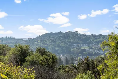 2662 Carmelita Way, Pinole, CA 94564 - Photo 52