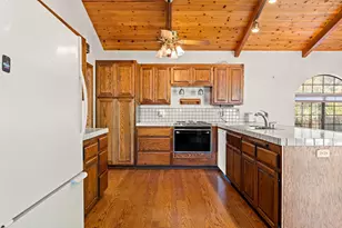 18153 Plymouth Dr, Castro Valley, CA 94546 - Photo 16