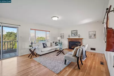 1021 Ulfinian Way, Martinez, CA 94553 - Photo 8