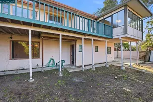 1021 Ulfinian Way, Martinez, CA 94553 - Photo 40