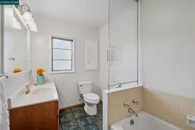 1021 Ulfinian Way, Martinez, CA 94553 - Photo 20