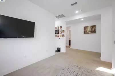 3456 Mulholland Drive, Lathrop, CA 95330 - Photo 36