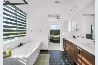 3456 Mulholland Drive, Lathrop, CA 95330 - Photo 26