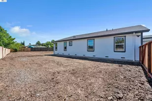 4221 Mcdermott Dr, Pittsburg, CA 94565 - Photo 4