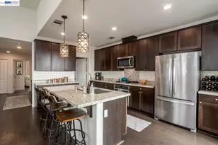 3077 Valley Of Hearts Del Pl, San Jose, CA 95136 - Photo 12