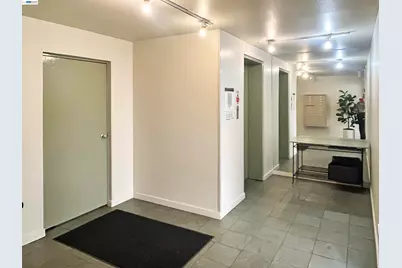 5335 Broadway Terrace #204, Oakland, CA 94618 - Photo 22