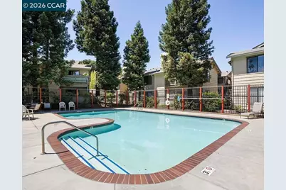 405 Weymouth, Hercules, CA 94547 - Photo 2