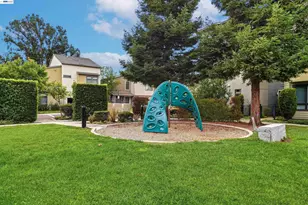 3289 Berryessa St, Palo Alto, CA 94303 - Photo 32