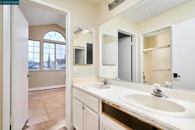 2169 Rain Drop Cir, Pittsburg, CA 94565 - Photo 8
