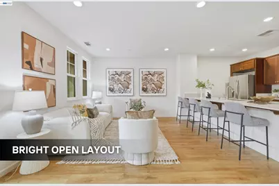 1021 Onofrio Ln #Unit 3, San Jose, CA 95131 - Photo 2